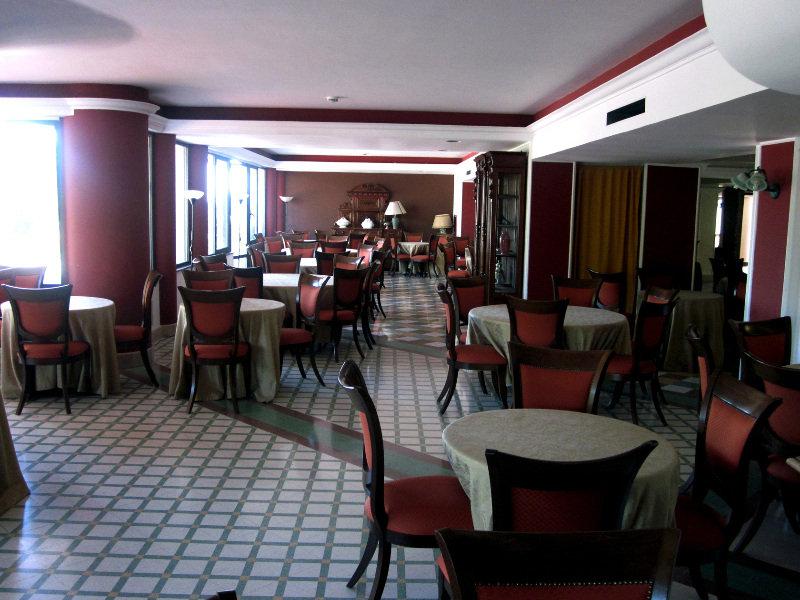 Tk Hotel - Ex Ares San Giovanni La Punta Exterior foto